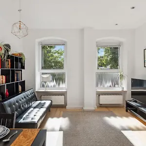 Apartment Bright 3-room Near Prenzlauer Berg 