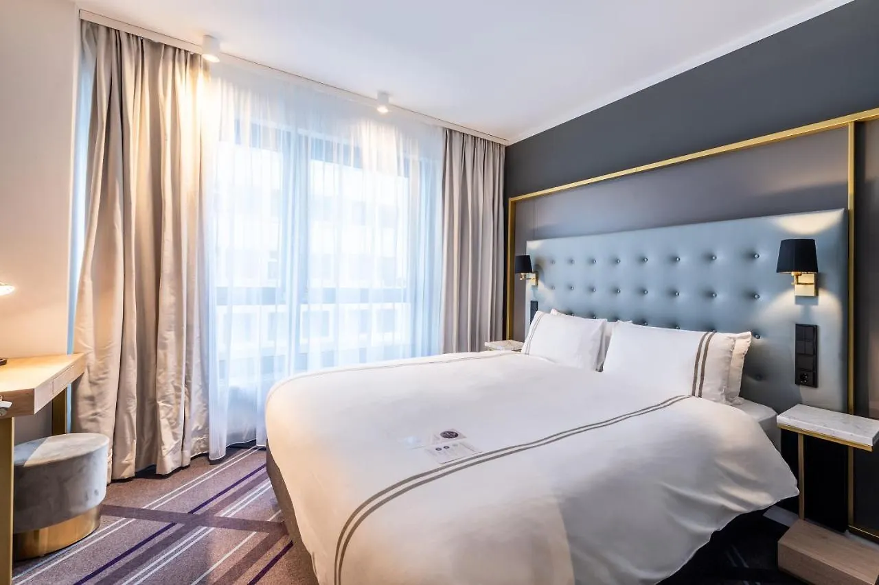 Premier Inn Dresden City Prager Strasse contacts